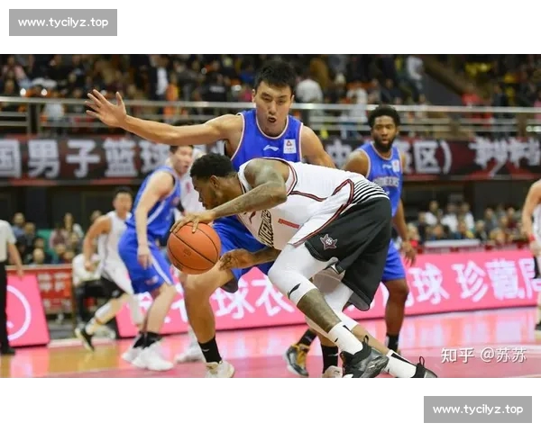 篮球赛事官网：全面更新赛事信息，实时比分数据与精彩赛程一手掌握